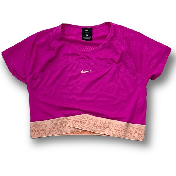 Nike Tops - Women’s Nike Pro Crop Top Pink Short Sleeve Medium
